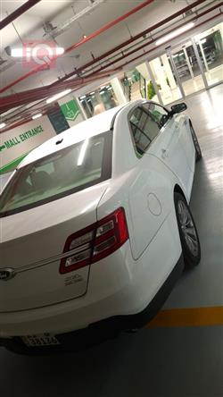 Ford Taurus